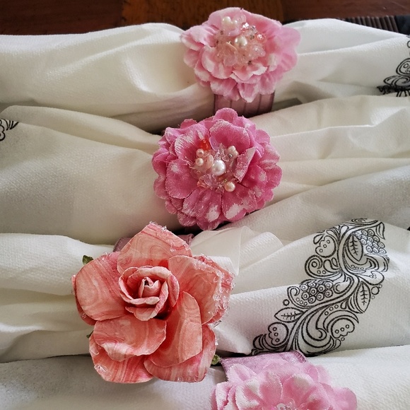New Napkin Rings - Picture 3 of 6